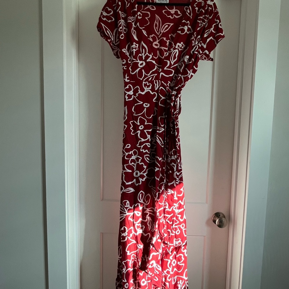 Elegant Red and White Maxi Dress